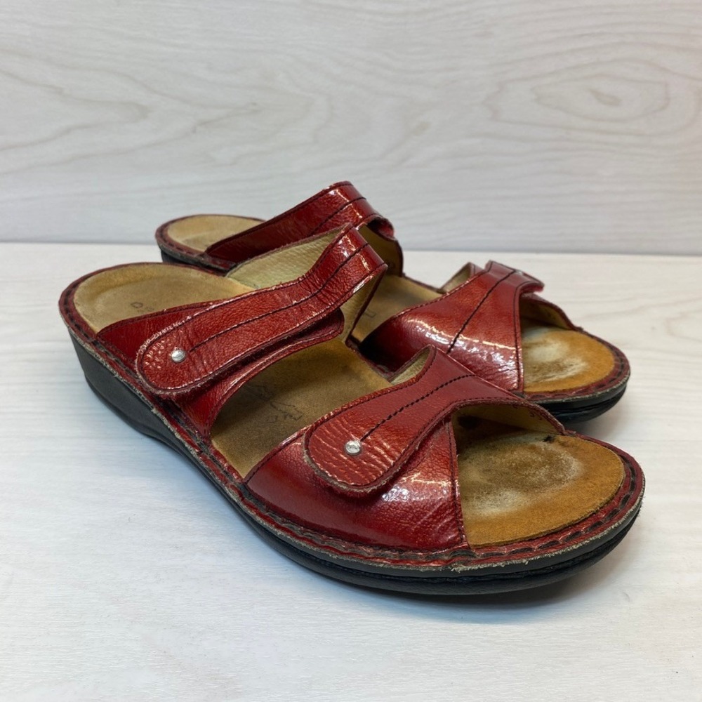 Finn Comfort Womens 38 Gomera Sandals Wedge Slide Red Patent Leather Orthopedic